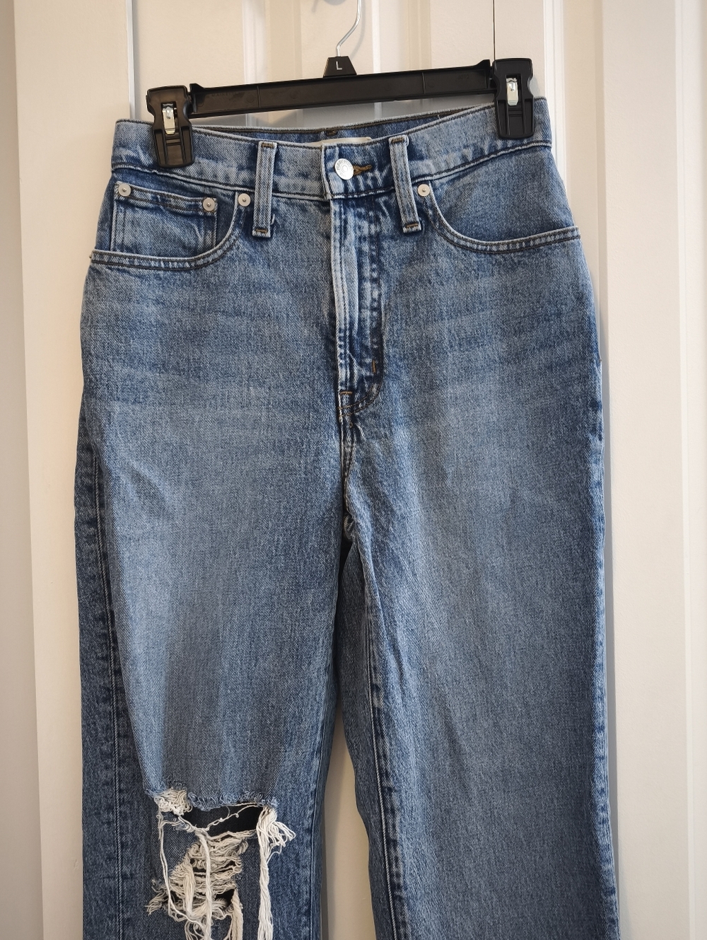 Women's Perfect Vintage Distressed Jeans - Picture 4 of 8